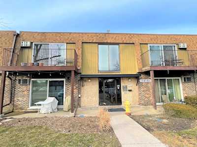 18w140 Suffield Ct #114G Westmont, IL 60559