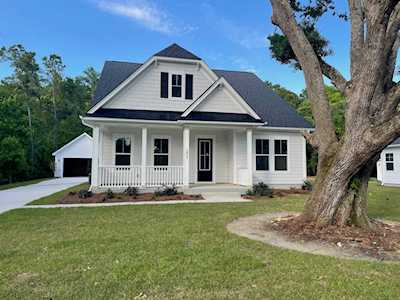 1052 Theodore Rd Awendaw, SC 29429