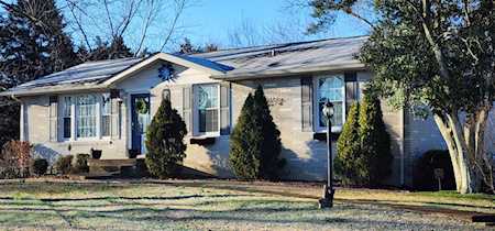 113 La Greta Dr Hendersonville, TN 37075