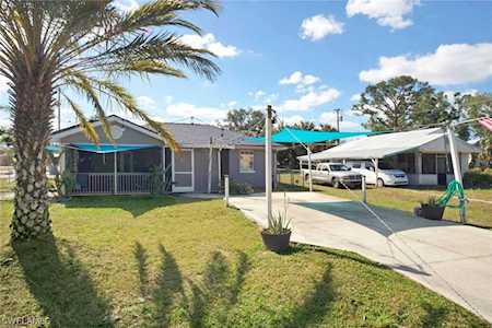 272 Hubbard Ave North Fort Myers, FL 33917
