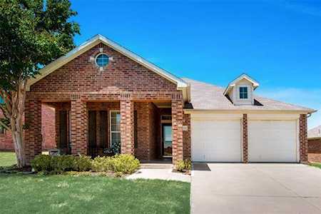 1019 Tabasco Trail Arlington, TX 76002