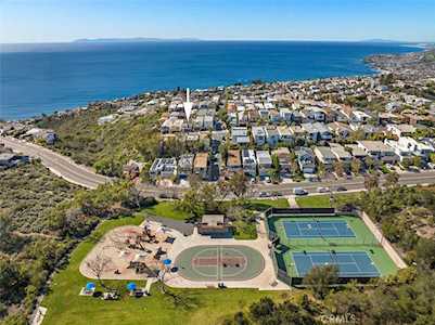 885 Tia Juana St Laguna Beach, CA 92651