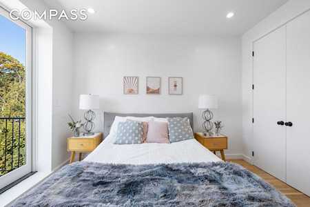 44 Euclid Ave #2-A Brooklyn, NY 11208