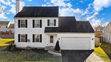 208 Kemperwood Drive Pataskala, OH 43062