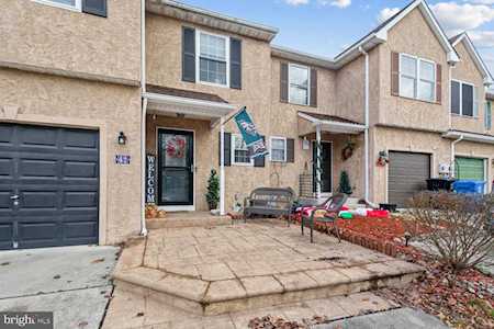 42 Meadow Ct Sewell, NJ 08080
