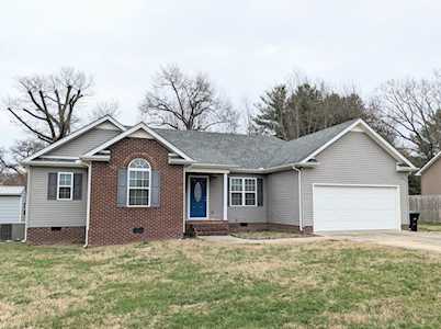 120 Elise Cir Tullahoma, TN 37388