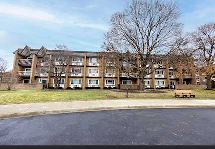 360 Claymoor Rd #3D Hinsdale, IL 60521