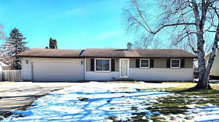 840 Glenpark Dr Green Bay, Village of Howard, WI 54313