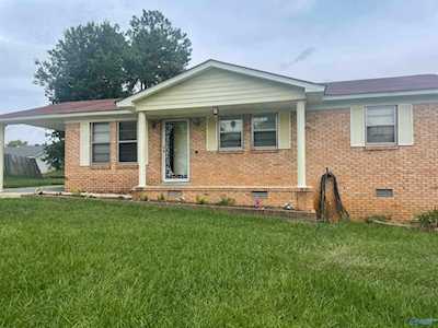 1211 Montreat Drive Athens, AL 35611