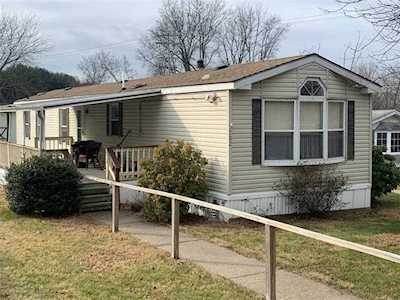 202 Molly Pitcher Ln Mount Bethel, PA 18343