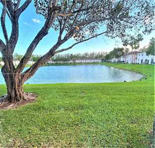 1250 SE 29 St #105 Homestead, FL 33033