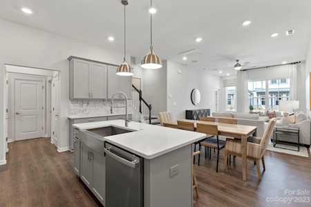 5815 Clear Creek Ln Charlotte, NC 28075