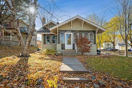 882 Sherwood Avenue Saint Paul, MN 55106