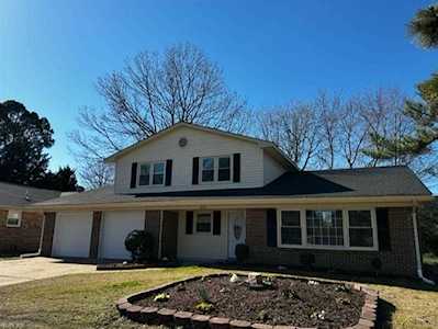 605 Cardamon Dr Virginia Beach, VA 23464