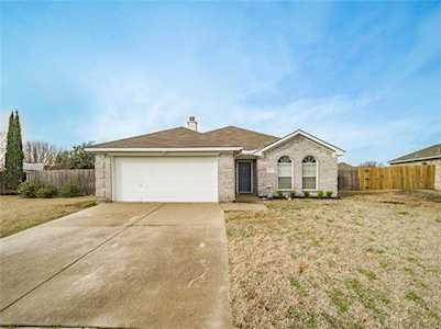7212 Jessie Court Arlington, TX 76002