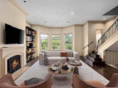 712 Grove Street Fort Worth, TX 76102