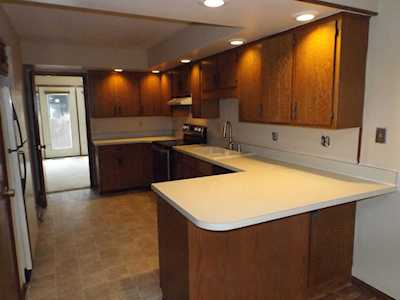 2049 Willow Glen Lane Columbus, OH 43229