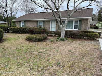 1005 Dickens Drive Wilmington, NC 28405