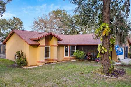 1904 Landside Dr Valrico, FL 33594
