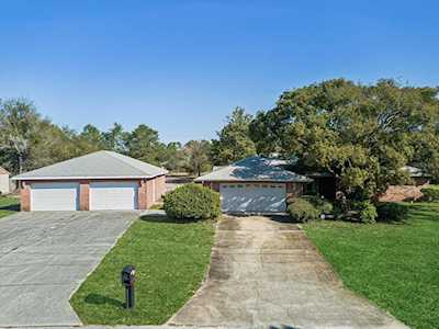 10335 Beechcraft St New Port Richey, FL 34654