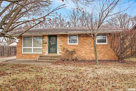 1901 Windsor St Pekin, IL 61554