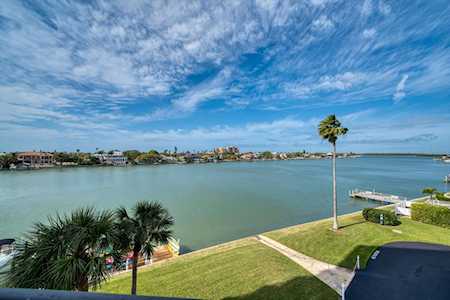 736 Island WAY #406 Clearwater, FL 33767