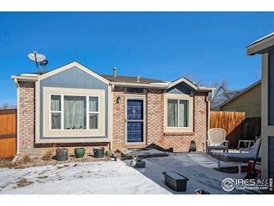 2887 SW Bridalwreath Pl Loveland, CO 80537