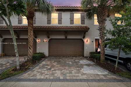 2930 Cascada Isles Way #2930 Cooper City, FL 33024