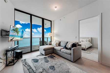 2900 NE 7th Ave #4103 Miami, FL 33137