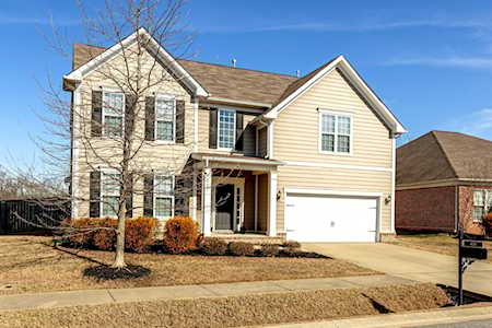 421 Valleyview Dr Franklin, TN 37064