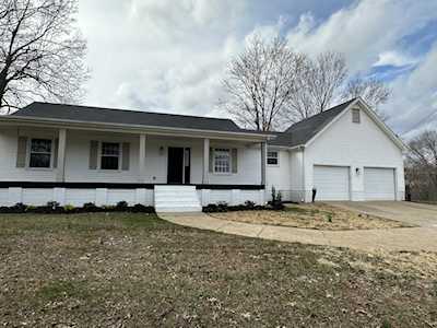 208 Old Columbia Rd Dickson, TN 37055