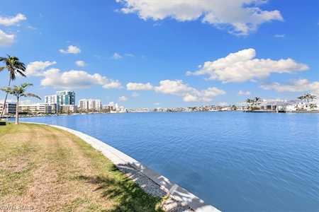 3400 N Gulf Shore Blvd #L6 Naples, FL 34103