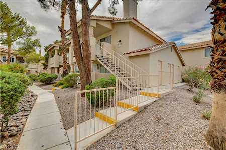 916 Rockview Dr #201 Las Vegas, NV 89128