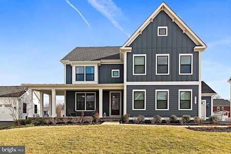 24274 Shinyleaf Ct Aldie, VA 20105