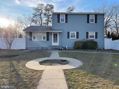 509 Wildwood Ave Williamstown, NJ 08094