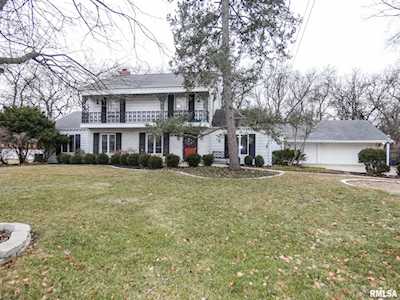 363 E High Point Rd Peoria, IL 61614
