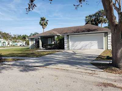 527 Terrier Way New Smyrna Beach, FL 32168
