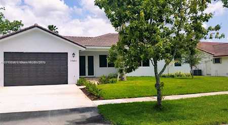 12461 SW 1st Pl Plantation, FL 33325