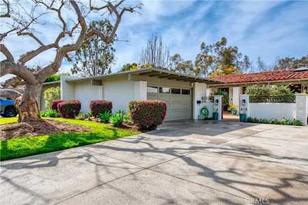 415 Vista Flora Newport Beach, CA 92660