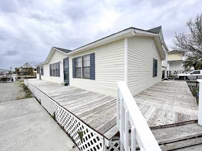 4043 4th Street Surf City, NC 28445