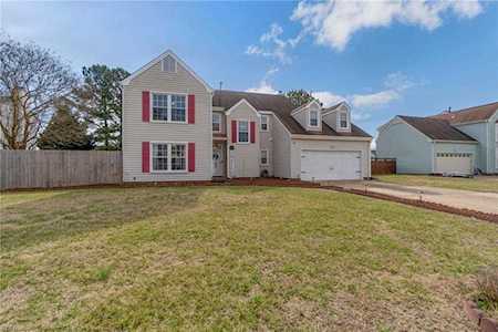 4513 Van Dyck Dr Virginia Beach, VA 23456