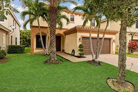 3825 Aspen Leaf Drive Boynton Beach, FL 33436
