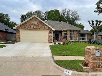 341 College Street S Keller, TX 76248
