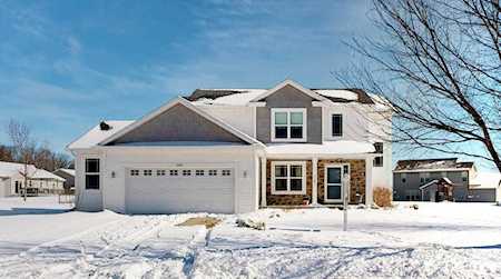 1121 Hickory Ln Watertown, WI 53094