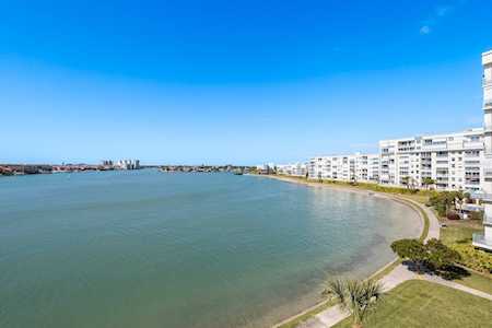 7922 Sailboat Key Blvd S #406 South Pasadena, FL 33707