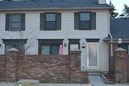 41029 Southwind Dr Canton Twp, MI 48188