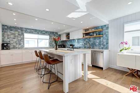 13224 Admiral Ave #J Marina Del Rey, CA 90292