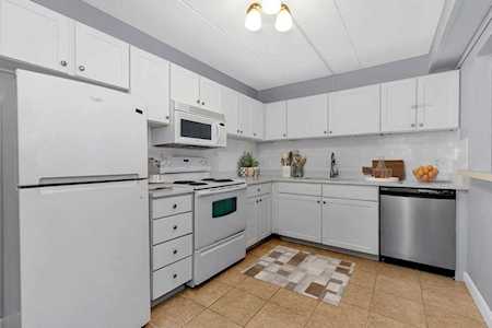 32 Whites Ave #F3304 Watertown, MA 02472