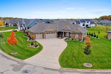 2820 Creekwood Circle Green Bay, Village of Bellevue, WI 54311