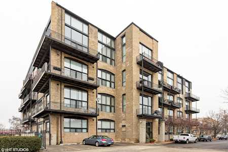 2614 N Clybourn Ave #210 Chicago, IL 60614